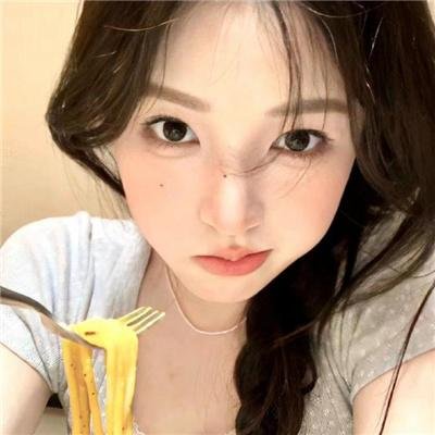 九个学生的短片